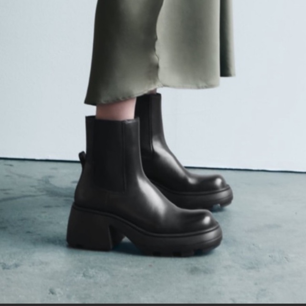 Zara chunky thick sole leather ankle boots